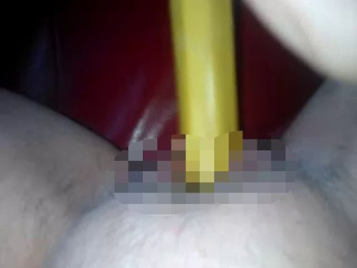 Amateurvideo Selbstbefriedigung mit einer Banane von Mordsbraut