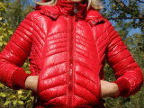 Amateurfotos Rote Daunen Jacke rote Leggins von sexyalina