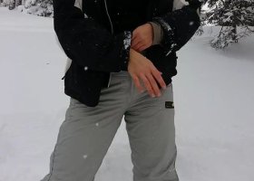 DeinePrinzessin - Dildo-Pause beim Skifahren im Schnee