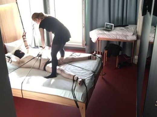 Amateurvideo Hotel room session von BondageMallorca