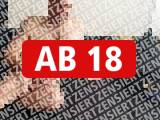 Amateurfotos heisse Posen und geil abgewichst von caxix807