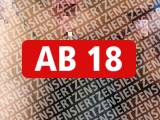 Amateurfotos [GAY] User geblasen, abspritzen und Gesichtsbesamung von caxix807