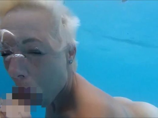 Amateurvideo Jetzt wird der Mann meiner Schwester im Pool gefickt! von MelissaDeluxe