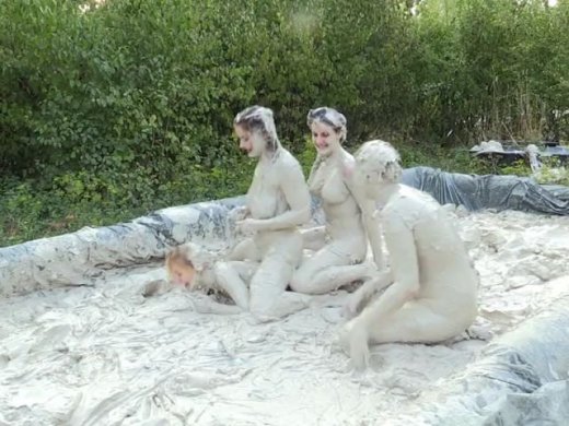 Amateurvideo Mein erster Mudfight von DaisyDevbi