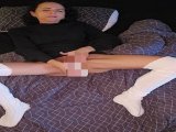 Amateurvideo Kuschelige Bettzeit & intensiver Solo-Spaß im Pulli ☁️ von Schluckilein